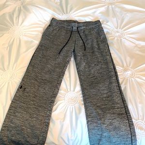 Women’s small Under Armour sweatpants